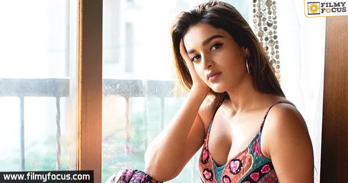 Nidhhi Agerwal to do special number
