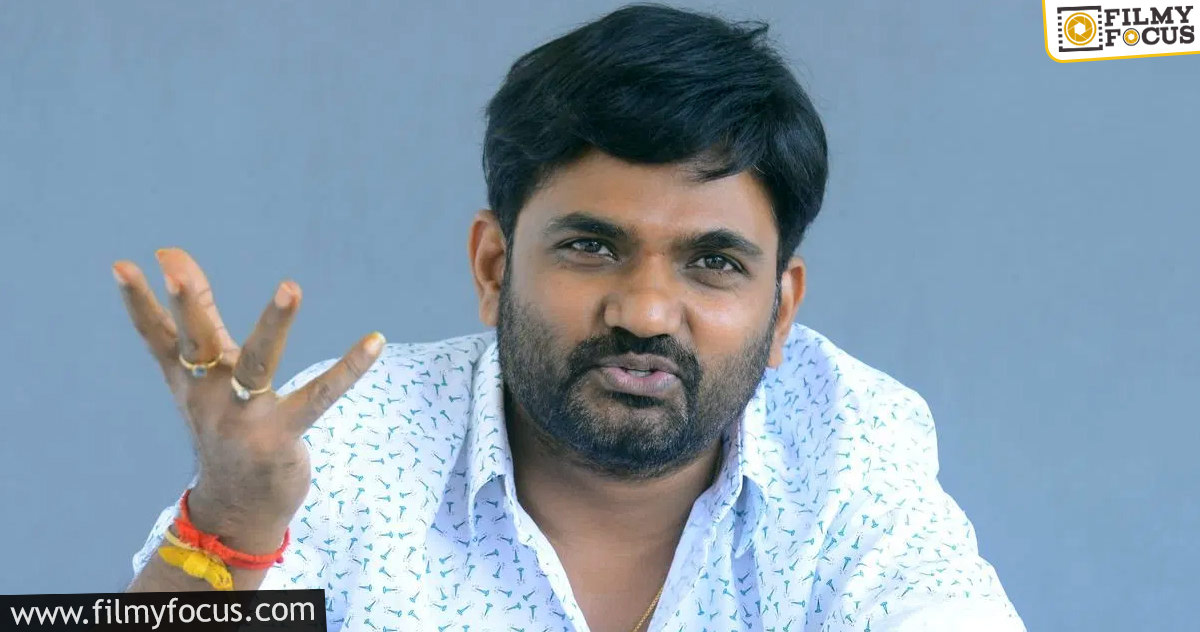 Maruthi back to adult comedy genre with 3 Roses!
