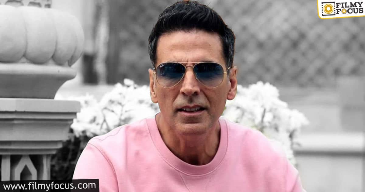 Akshay Kumar’s heroine achieves this first ever feat