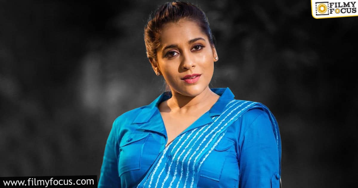 Rashmi Gautam bags a character in this massive project - Filmy Focus