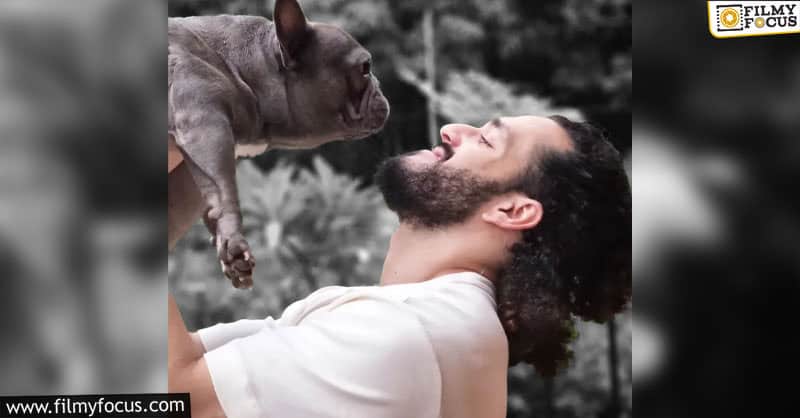 Akhil on a vacation mode with his pet