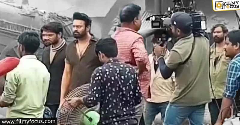 Prabhas’s pic from Salaar sets goes viral!
