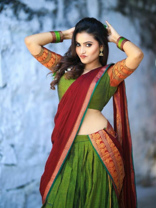 Deepika Pilli Looks GORGEOUS In Traditional Wear