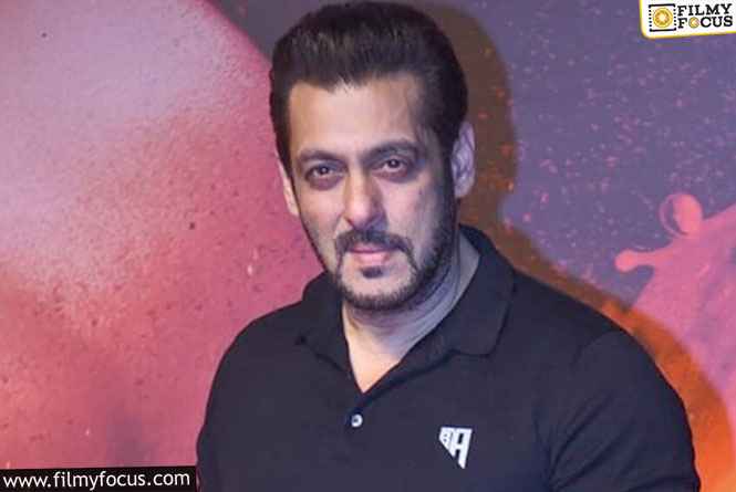 Salman Khan celebrates 35 years in the Film Industry