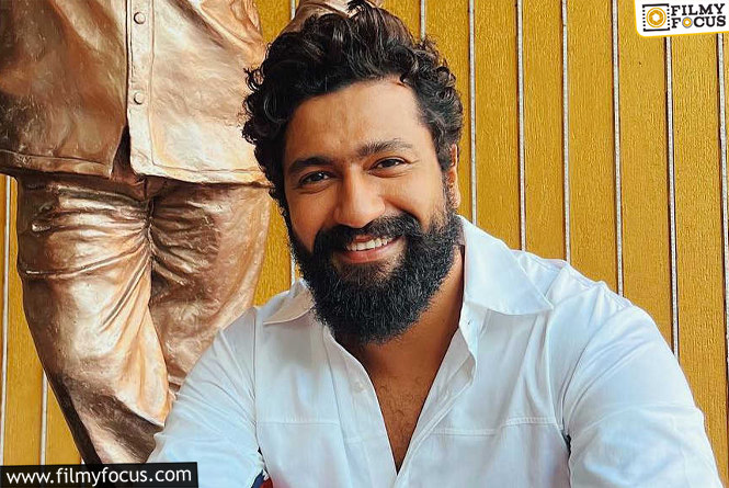 Vicky Kaushal reveals being a bathroom singer