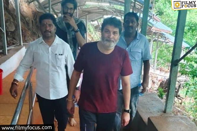 Trivikram And His Family Visited Tirumala By Walk